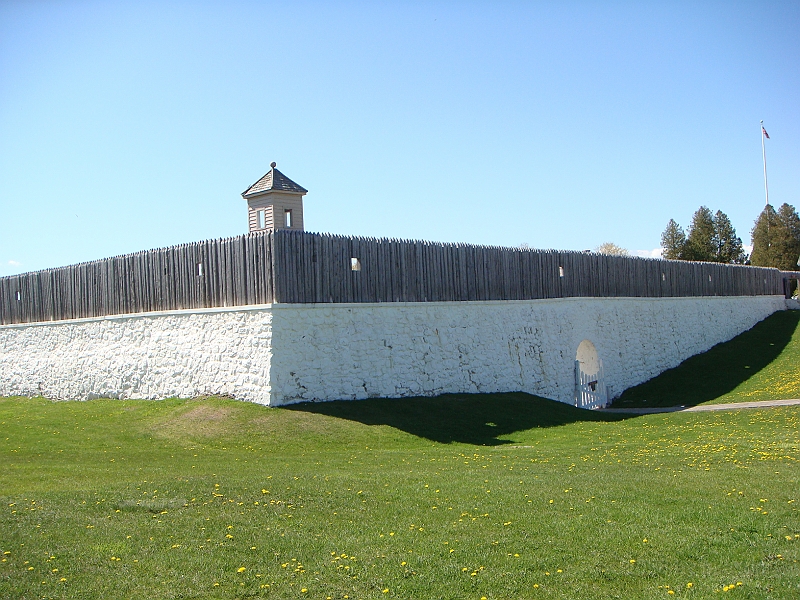 078 Memorial Day [2008 May 23].JPG - Scenes from Mackinac Island.